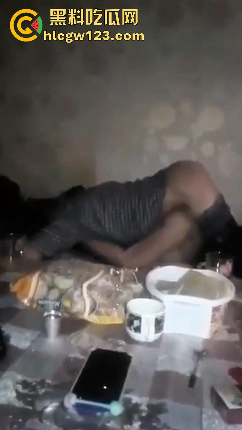 灌醉闺蜜贡献给二哥，自己全程在旁边拍摄，看着闺蜜被二哥强奸，果然闺蜜都是用来哄男人的！-5