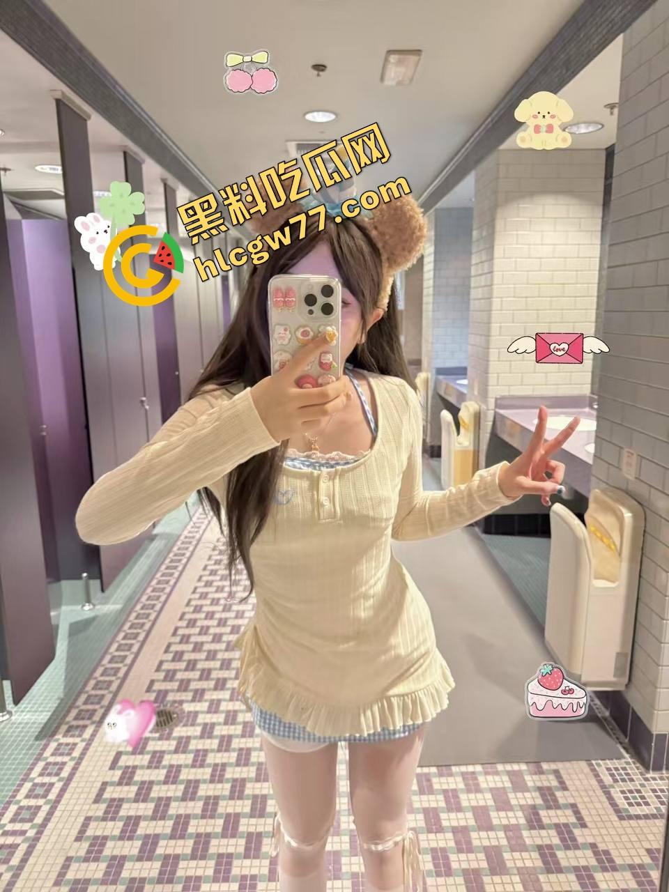 网红印度华人夫妇自拍炸裂，黑渔网丝袜海景房开操，丰臀后入扛不住老公狂射！-4