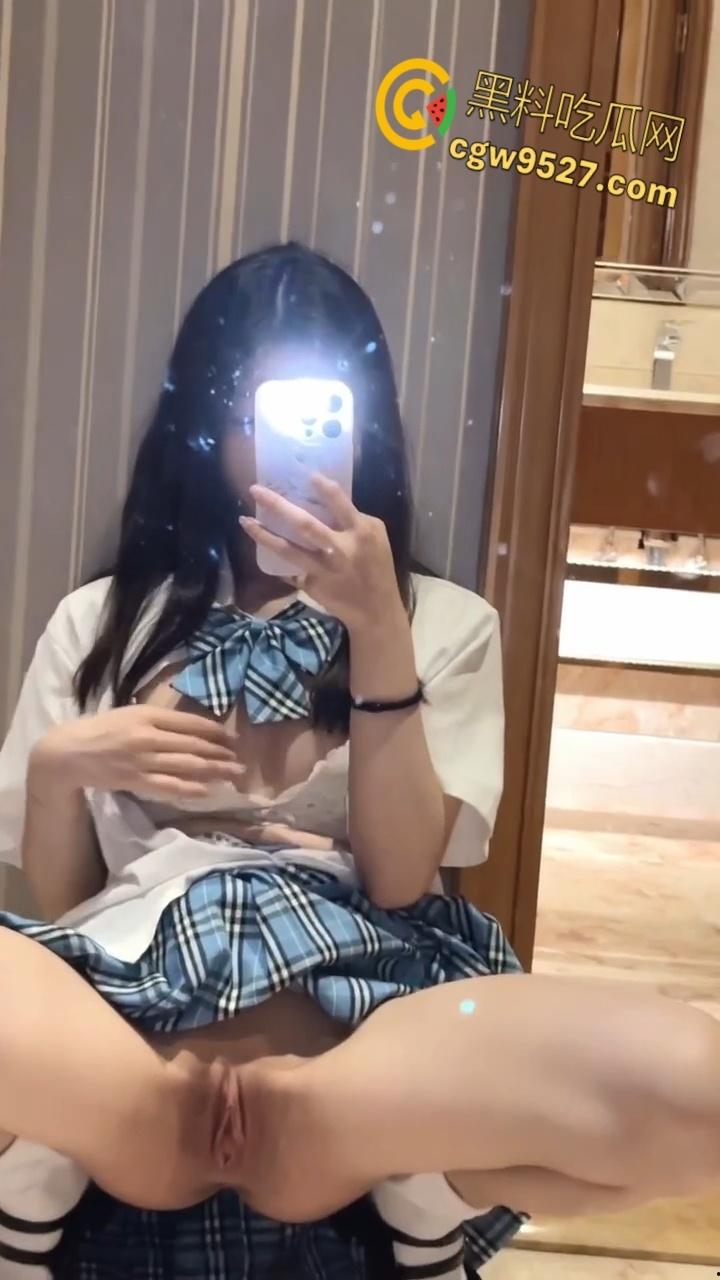 小仙女自爆约炮成都男模，被无套内射操出炎症，逼都被干坏了，连400块钱的医疗费都给不起，傻白甜真多 ！-10