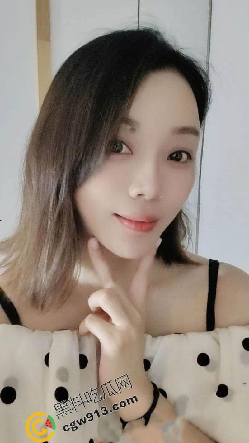 福建女总裁陈凤琴的淫荡人生：白天霸气总裁，晚上豪掷千金点男模陪玩，喜新厌旧，淫靡不堪-2