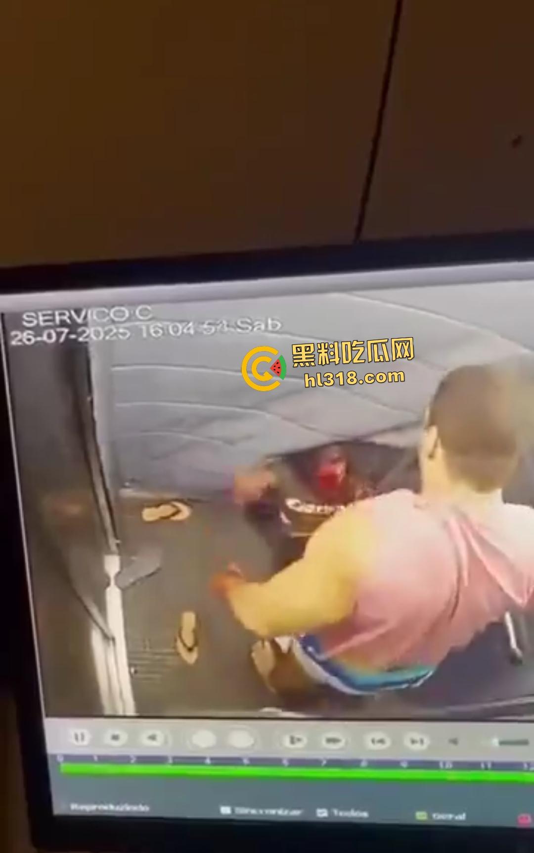 巴西前篮球明星伊戈尔·卡布拉尔化身暴徒！电梯内狂殴女友60拳，面骨粉碎血溅当场！-3