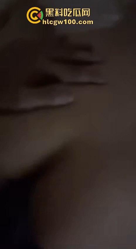 网友投稿！长春工商学院大一学妹【朱汐】性爱视频曝光，超黑肥大鲍鱼性欲极强会吸人。-12