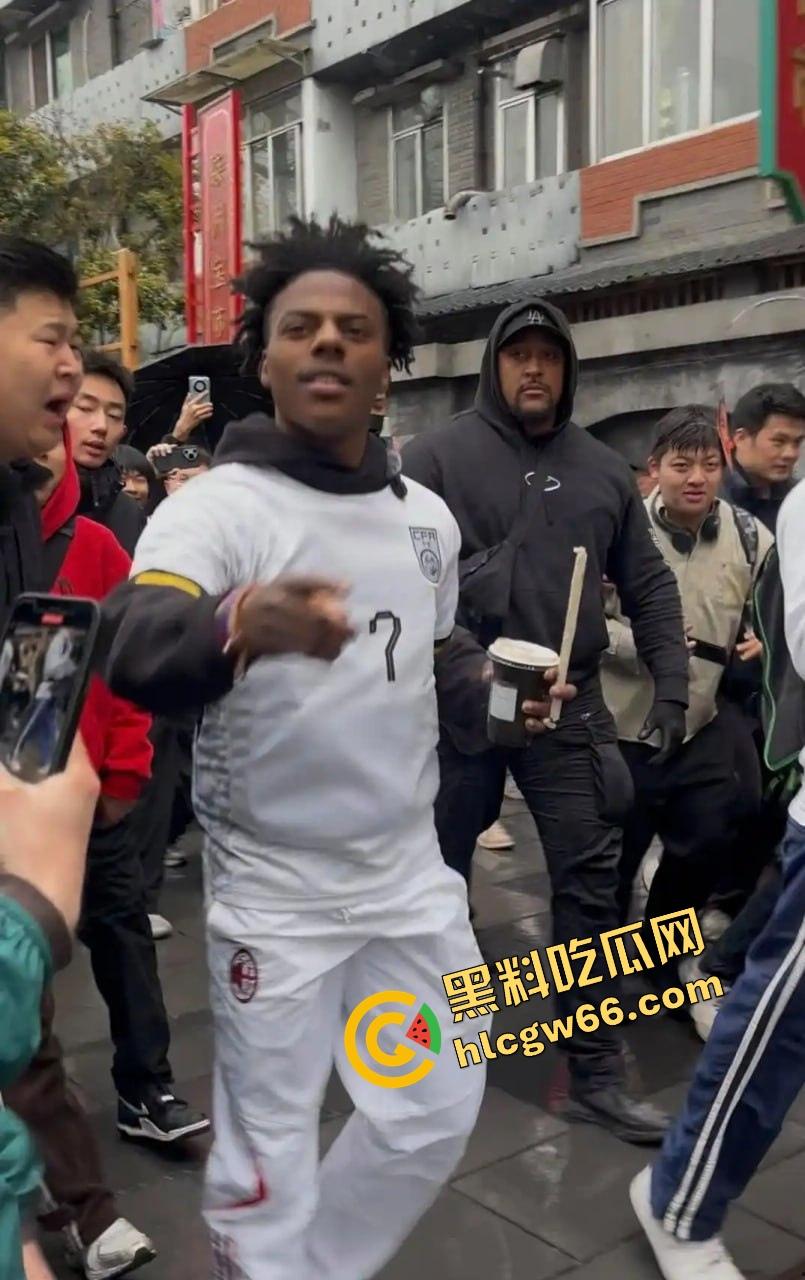 成都二次元cos骚女脑残犯贱，拉甲亢哥狂喷尼哥爱白妞，抽象下流嘴贱没底线，外网炸锅骂她婊子日本人！-11