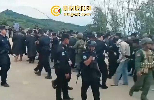 佤邦大动作当阳园区被一锅端  七百余人押解至永和口岸移交东大 场面堪比大片！-6