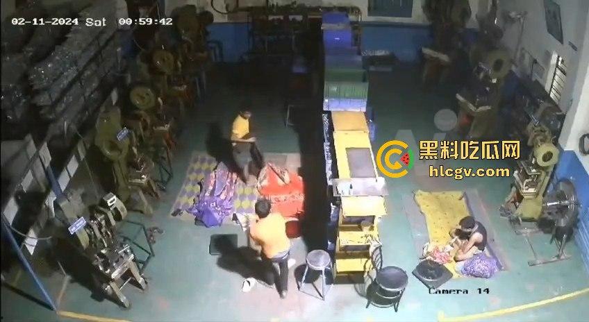 印度LGBT情侣大打出手酿命案！男子睡觉时被伴侣用铁棍袭击身亡，阿三还是那么狠！-6