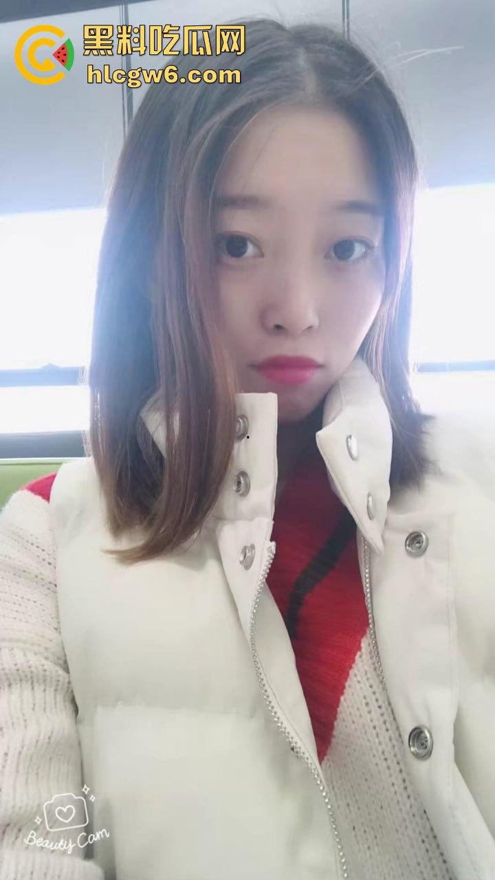 安徽旅游职业学院【苏亚男】裸贷欠钱不还，全裸视频照片外泄，骚样子黑逼直接被扒个底朝天！-12