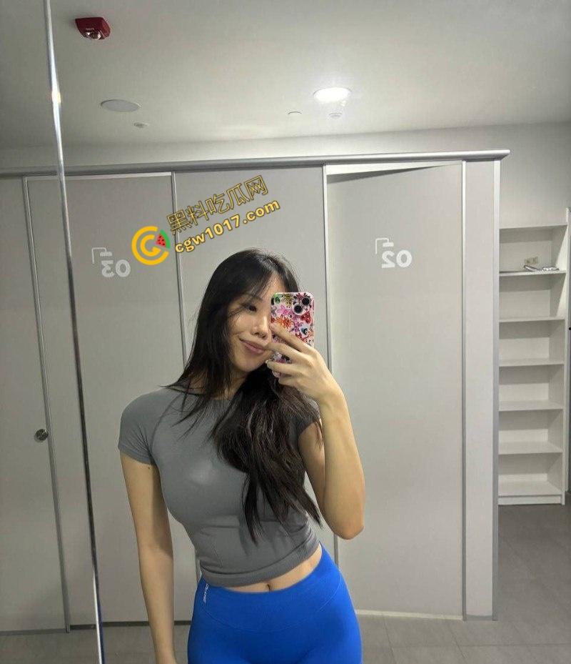 上海健身私教【李菁】为了业绩勾引学员：巨乳白虎，勾魂密会，裸体迷人曲线，极品逆天颜值，惹火学员狂插！-3