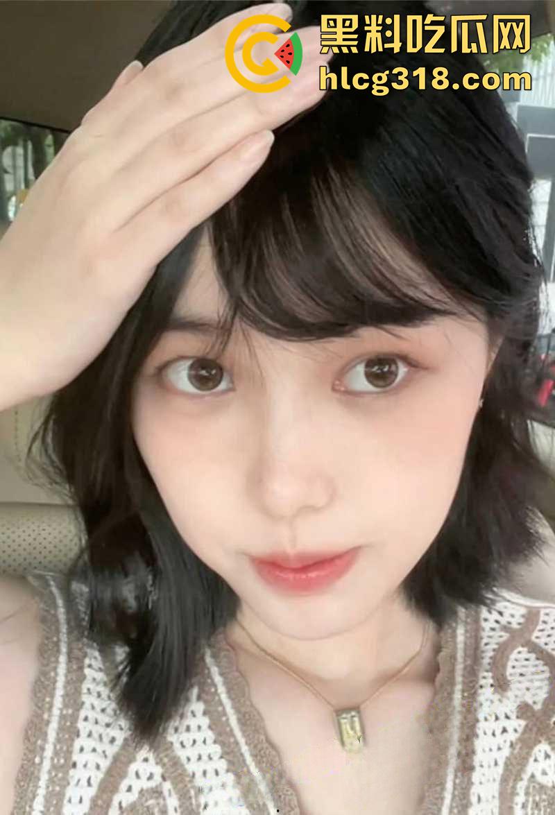 南京审计大学黄玉竹，逆天长腿校花女神，脸蛋甜美C杯傲胸，约炮大屌体育生，被男友发现曝光！-1