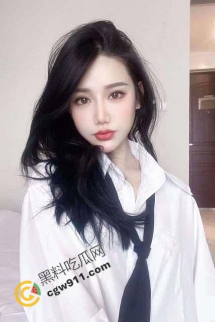 海角大神爆操亲姐姐！极品淫穴疯狂求操，雪白美乳春色无边，内射骚穴，激情无限-1