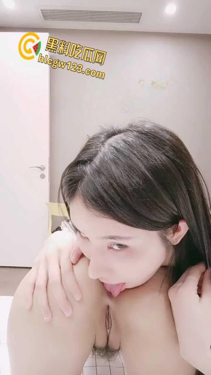 美臀拉拉姐妹花，双女主下海直播娶得其中一个，就能得到另外一个你愿意娶她吗？-5