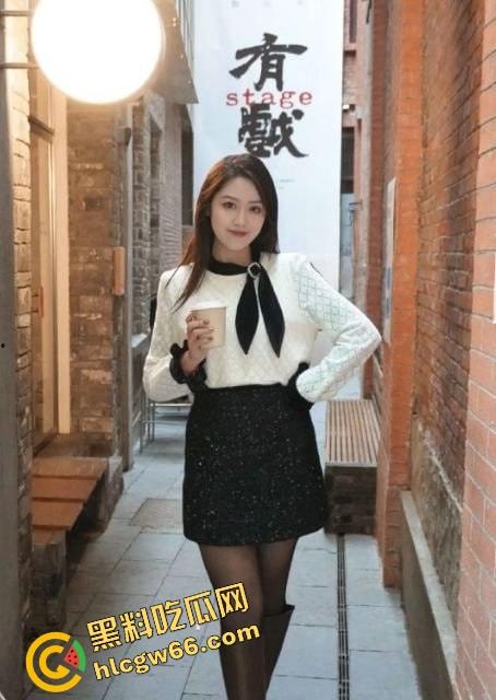 湖北艺术学院大三贱货【杨豆豆】出轨勾搭李某轩被男友抓包，怒甩啪啪视频报复，这渣女骚技满级才敢浪！-3