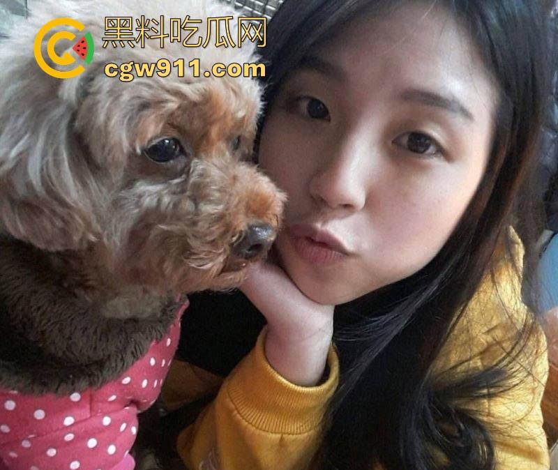 广东巨乳骚妻母狗【李月妍】私密视频分手后曝光，臀浪翻滚间淫水四溅，D杯巨乳骑乘欲望强烈！-1