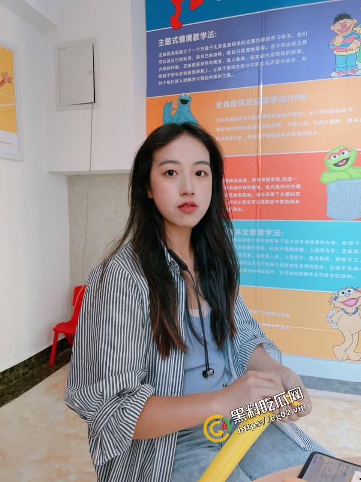 兰州西花苑地区幼儿园 吴心怡 勾引学生家长想当小三 绿帽男友投稿性爱视频曝光骚货 怼脸拍摄实锤-1