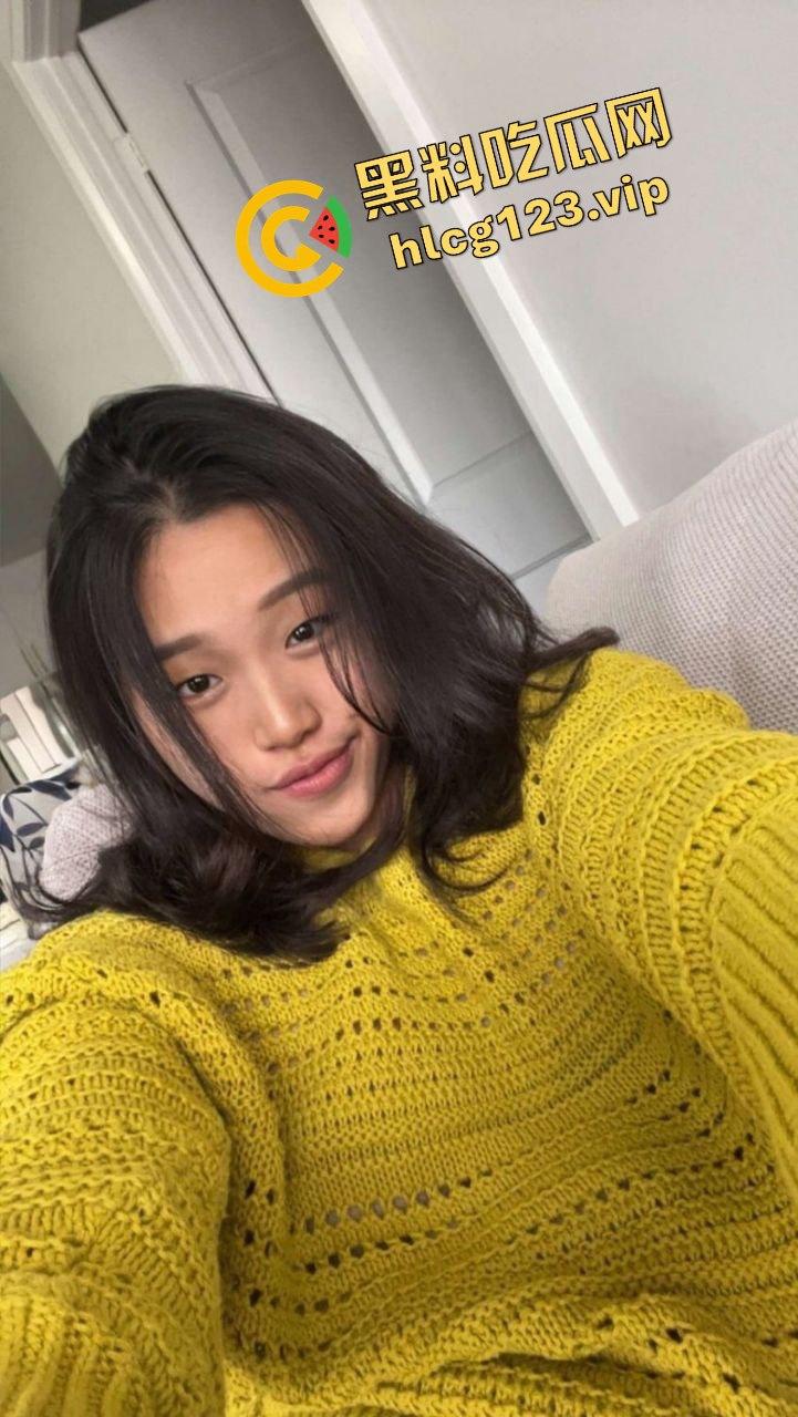 反差妹子变身！微胖女友啪啪视频流出，乖乖女秒变劲爆母狗！-1