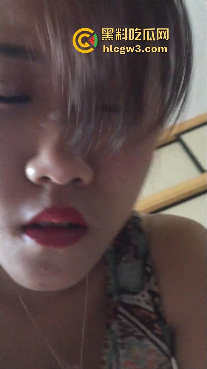 清晨大奶少妇口交式叫醒服务 堪比莞式服务 男人的浓精才是她的晨间营养餐 清晨第一发让阳光和浓精齐飞！-5