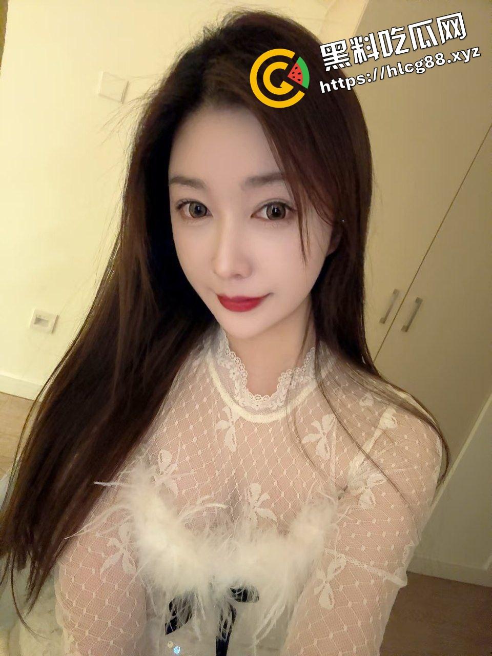 Q弹手感雪白的极品美乳拥有者【赵婧】全身上下都是软乎乎的，诱惑私拍摸奶观赏视觉盛宴！-2