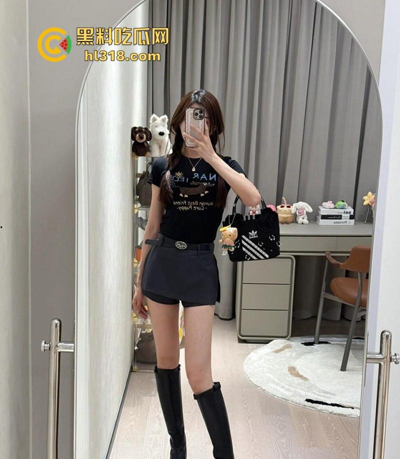 海角乱伦！和巨乳堂姐最完美的一次性爱，穿情趣装被猛烈爆操，战斗整整持续了40分钟，无套内射娇喘高潮！-1