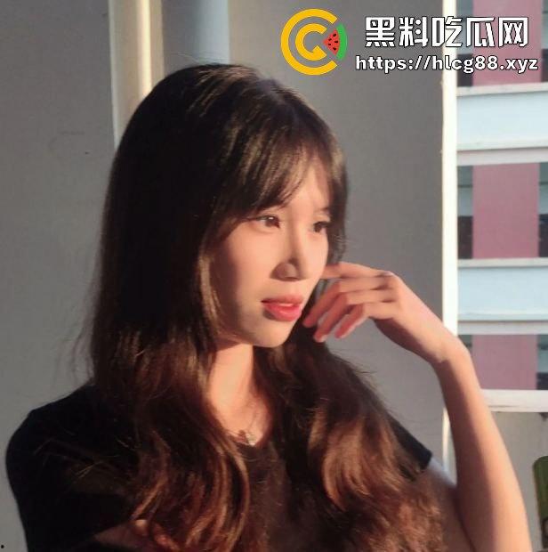 看似钓鱼却反被钓 岭南师范学院气质反差御姐【李慧】软件约炮渣男被无情曝光！-1