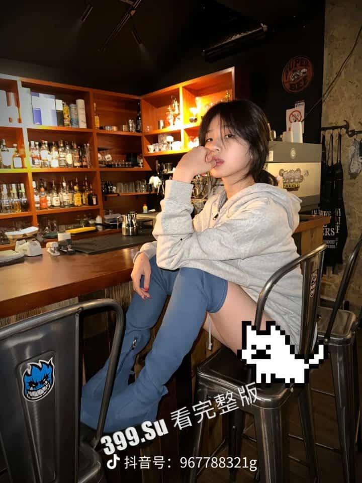 抖音百万粉丝网红『我不是脑花』大尺度视频流出 粉嫩身体骚逼淫液超多！-4