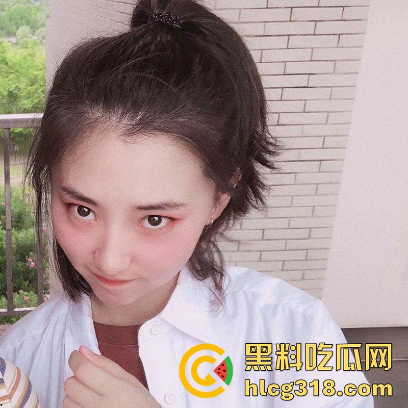 怀化中学语文老师【吕妍菲】，大奶肥臀身材顶级女神，下班化身狂野夜场尤物，热衷约炮娇喘不止！-3