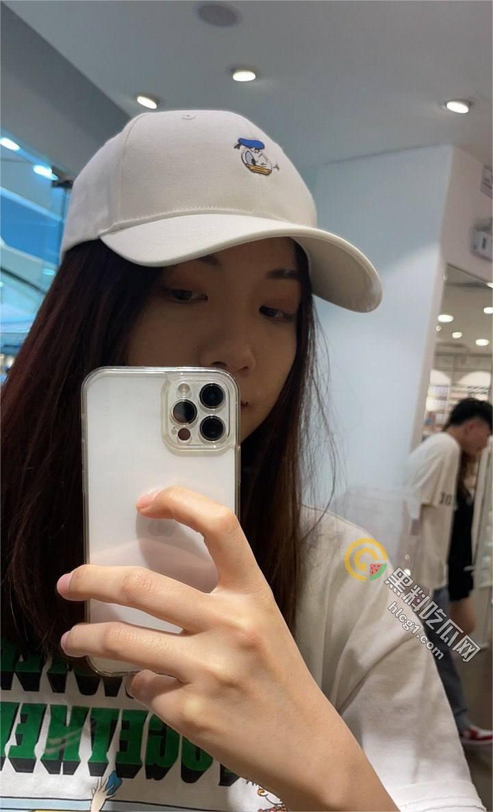 反差婊母狗吴新园曝光！职业护士化身骚母狗JK，绿帽老公泄密视频全网疯传！-6