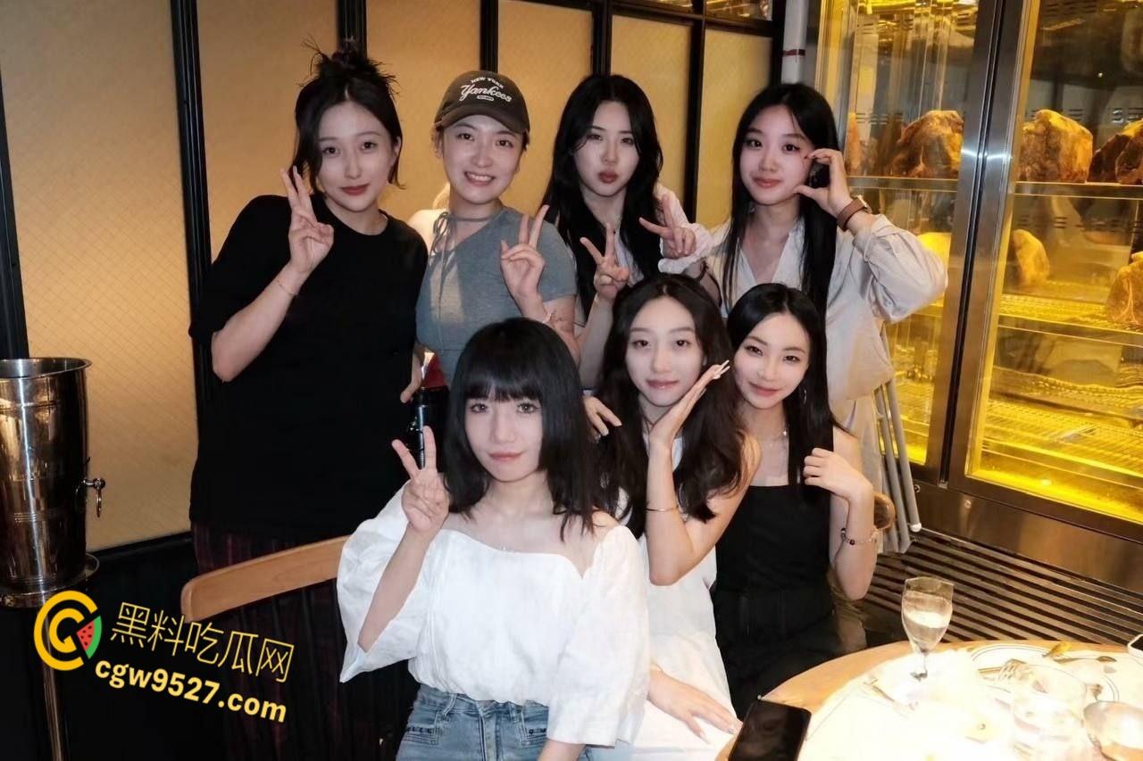 河南洛阳嫩妹【代雅琴】,露脸口交舔弄大屌,浴缸骑乘狂扭骚臀,满脸骚态真欠肏 ,又是一条乖母狗!-1