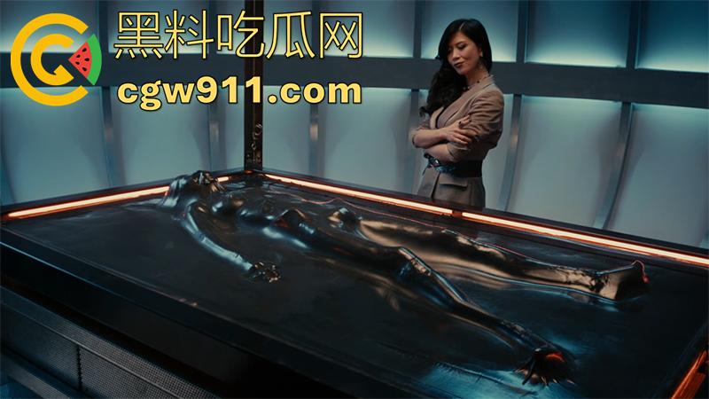 香港御姐女星【吴家丽】，限制级满天星电影《红夜》化身皮衣黑丝女王，性虐清纯少女，乳胶真空窒息后虐杀，太残暴了！-8