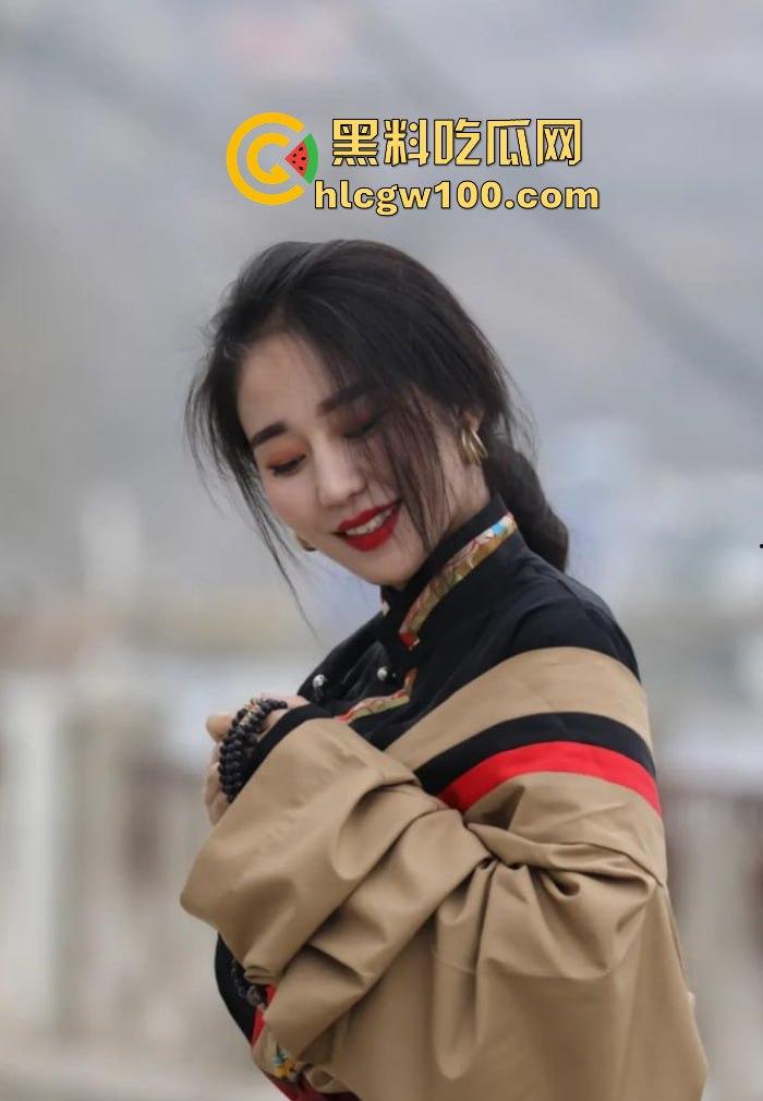 网红劲爆大瓜，青海抖音网红【藏族宋小宝】与【静静.】家中性爱视频流出，静静全程上位，小穴是真的会吸啊！-9