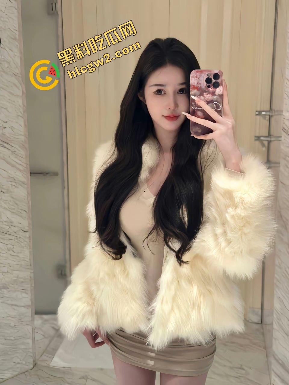 抖音大长腿御姐反差网红『清梦』火辣身材白虎粉穴！家中抠逼惨遭外泄！独家曝光！-2