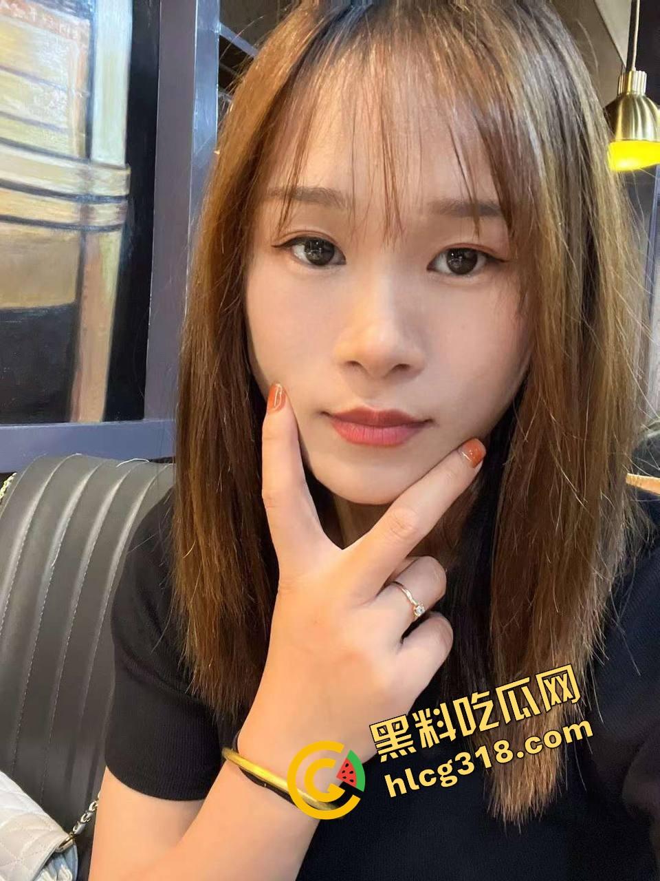 假鸡巴摄像头直击嫩穴深处，第一人称狂操白虎骚逼，窥阴器扒开照得一清二楚，骚汁淹到摄像头都起雾！-5