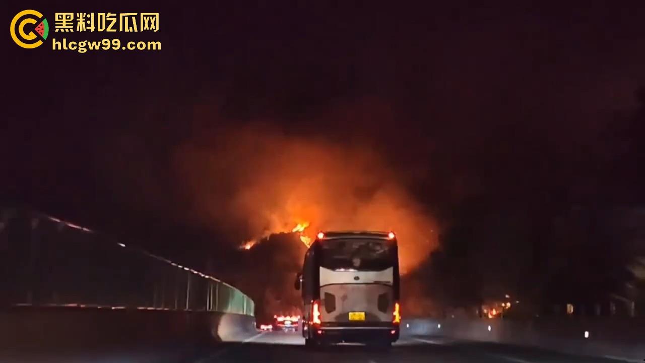 山火频发！肇庆四会下帅出中州方向突发森林火灾，火势蔓延极快，现场堪称恐怖炼狱。-2