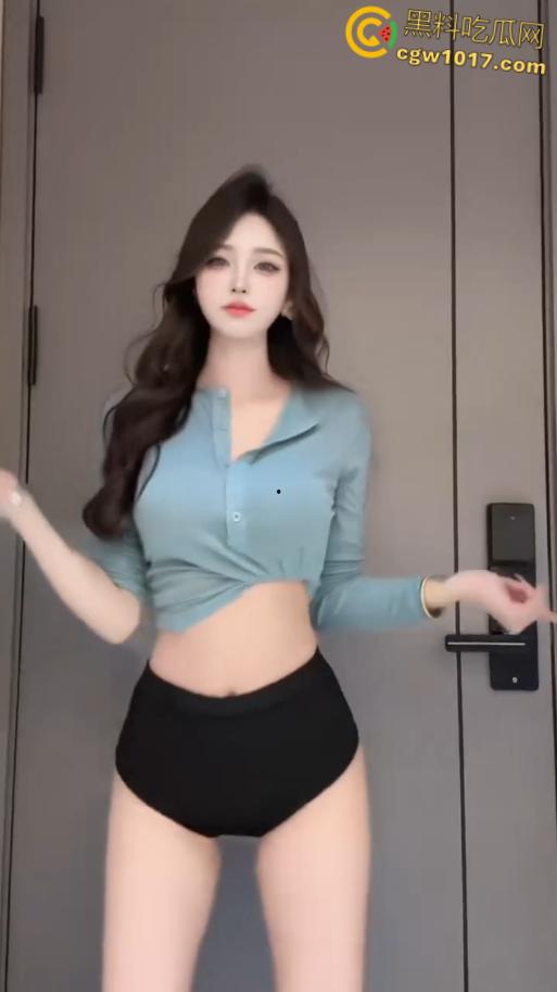 抖音网红尤物【Y姐】，御姐尤物大尺度福利，裸聊性张力淫舞，用骚穴比心揉捏豪乳，每帧都是心动暴击！-3