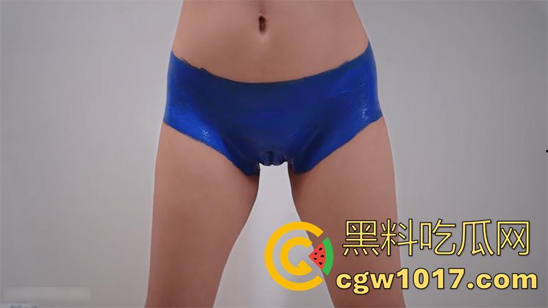 推特顶级女网黄【小小Q】，全裸玩人体彩绘，户外露出超刺激，大奶饱满小穴无毛，要是在街上看到她，会不会拉她去厕所呢？-3