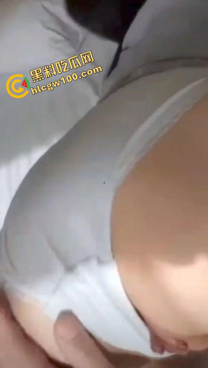 达州高级语文中学反差骚货眼镜妹『空灵』高考失利复读 压力大放假约炮大哥开房做爱！原创独家曝光流出！-7