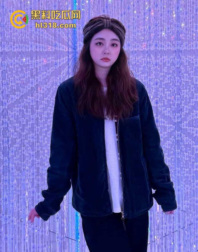 居家少妇化身性瘾淫娃，强制终止游戏男友主动骑乘求操，全程露脸激情满满！-3