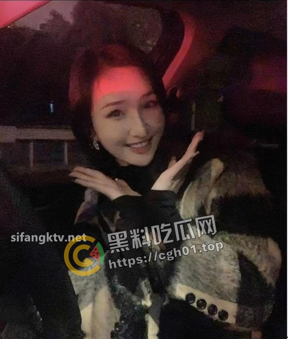 长沙舞蹈老师 【宋思嘉】约炮学生3p群交开淫趴 白天卖课 晚上卖逼-4