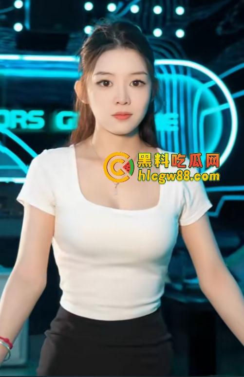 有钱人的快乐我们想象不到，陪玩8连发包厢猫抓人，1W充卡一杆球没打，全程不打球只玩女的！-7