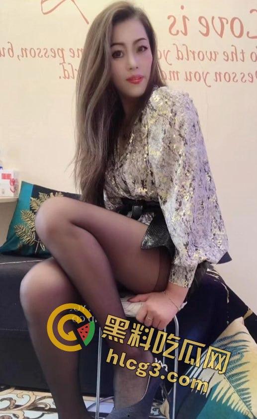 快手极品熟女『芙蓉姐』最新骚穴特写福利流出，舞者秀姐让人目瞪口呆！-8