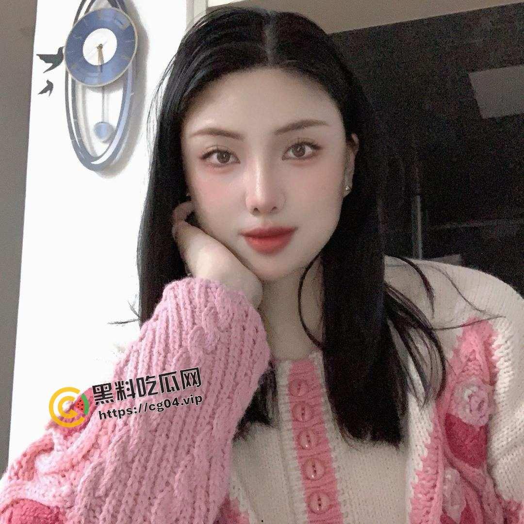 抖音主播向向 珍珠纱裙 内裤勒逼 疯狂擦边露点 无照露背 付费大合集-2