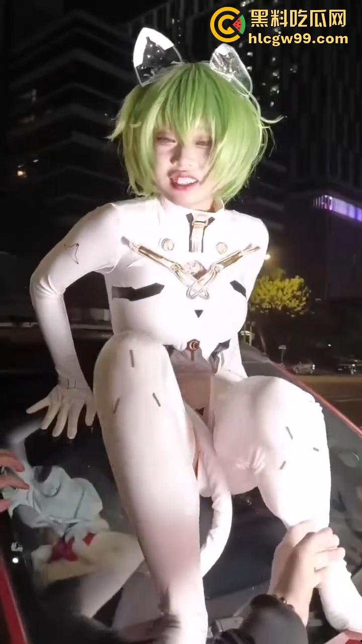 CP漫展前方摄影师发来战报,场外已被福利姬包围,大胆裸漏小穴,这还是国内吗?把我干哪来了?-11