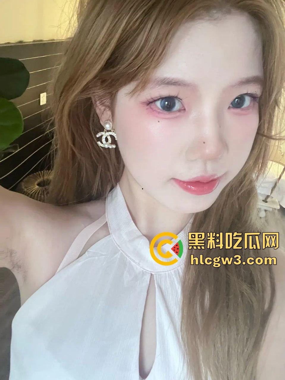 推特反差母狗【钰子】退圈 找到有钱大哥当干爹，从互联网鸡变成干女儿，夜夜换新姿势伺候骚劲不减！-2