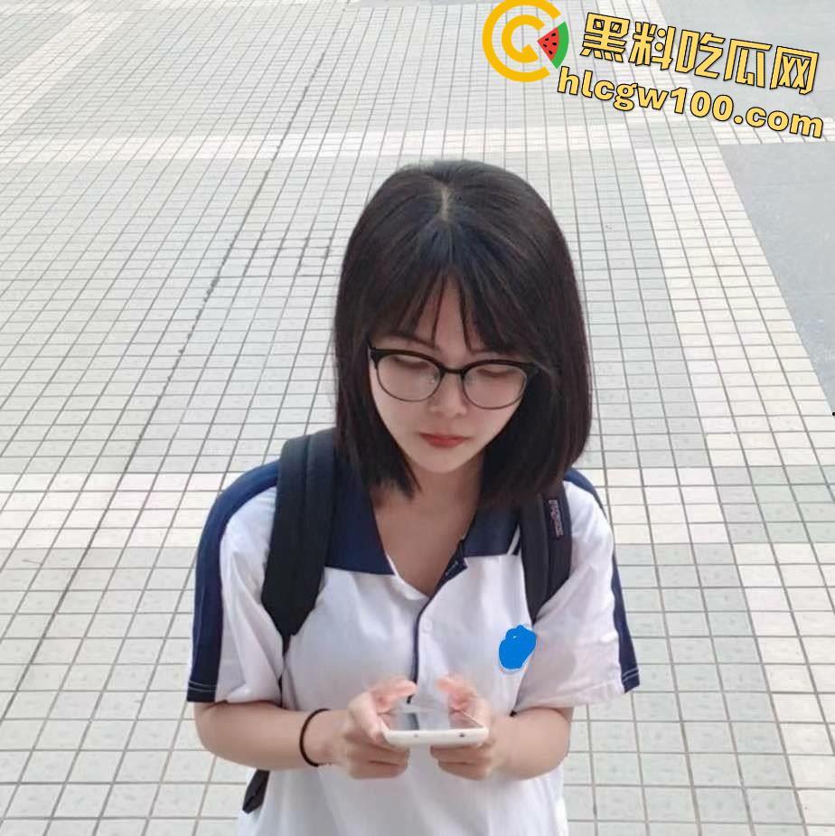 深圳女高清纯反差妹妹【张颖】 ，打飞机口爆技法娴熟，撅屁股被插是尽显风骚-2