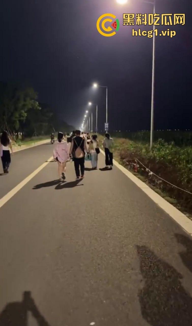 管杀不管埋啊！常州长荡湖芒禾音乐节 真是花钱找罪受 物价超贵还有人摔骨折！-5