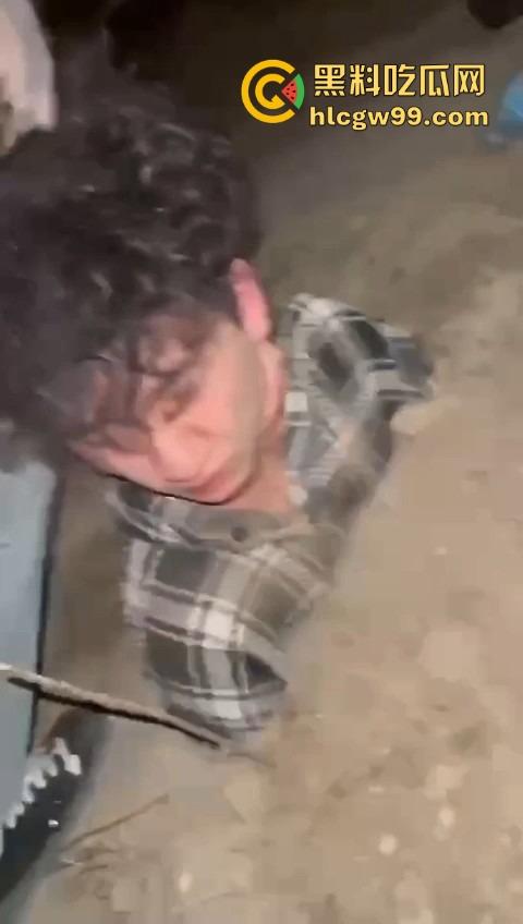 河北精神小伙直接把人埋土里玩活埋，现实版黑社会上演，影视剧诚不欺我，宇将军后继有人！-1