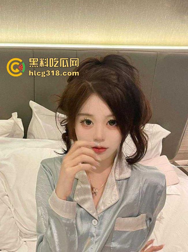 吉林大学大三学姐【李辞慧】极品高颜值,清纯的外表下是颗母狗的淫荡内心,不良视频曝光泄露!-3