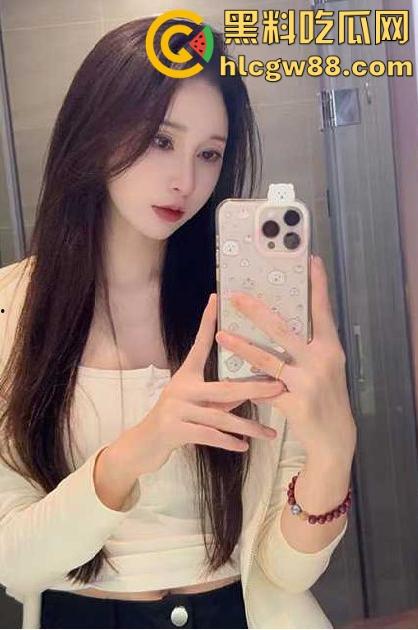 体育特长生爆操哺乳期少妇 不止会高潮喷水 连奶水都被挤出来了 简直太极品了-1