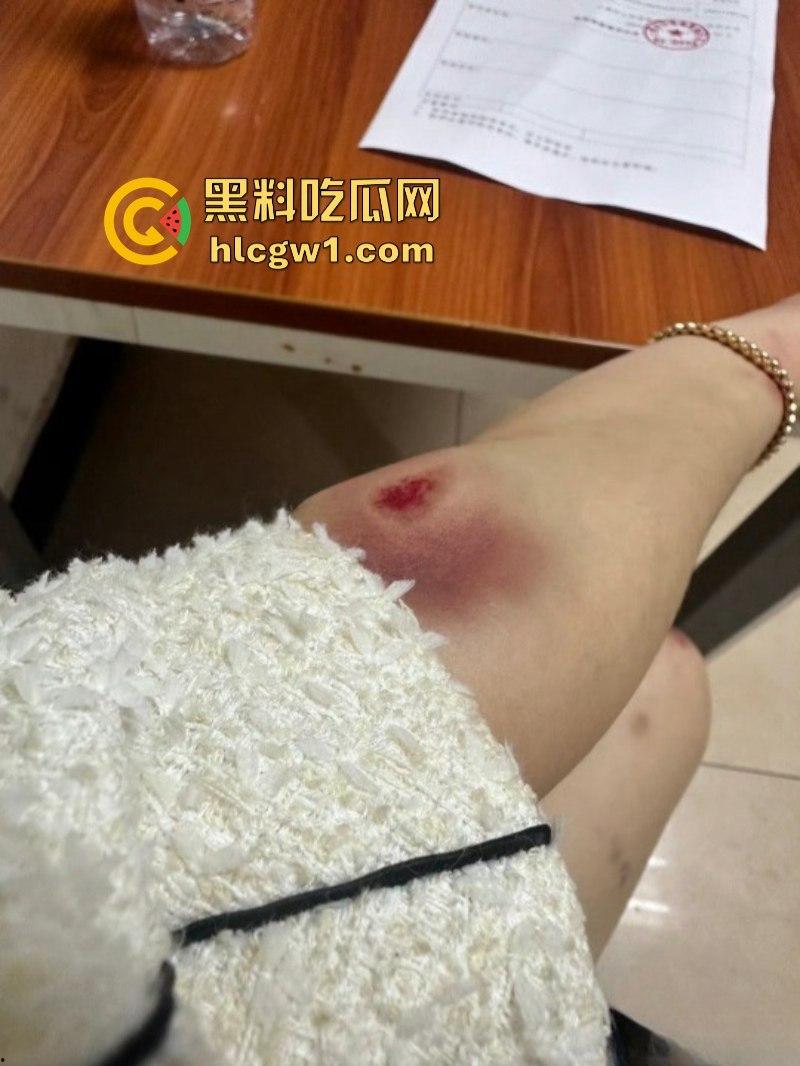 国足队员【贺惯】被爆双飞母女 老少通吃 把人家老妈操得起不来床 牛逼！-2