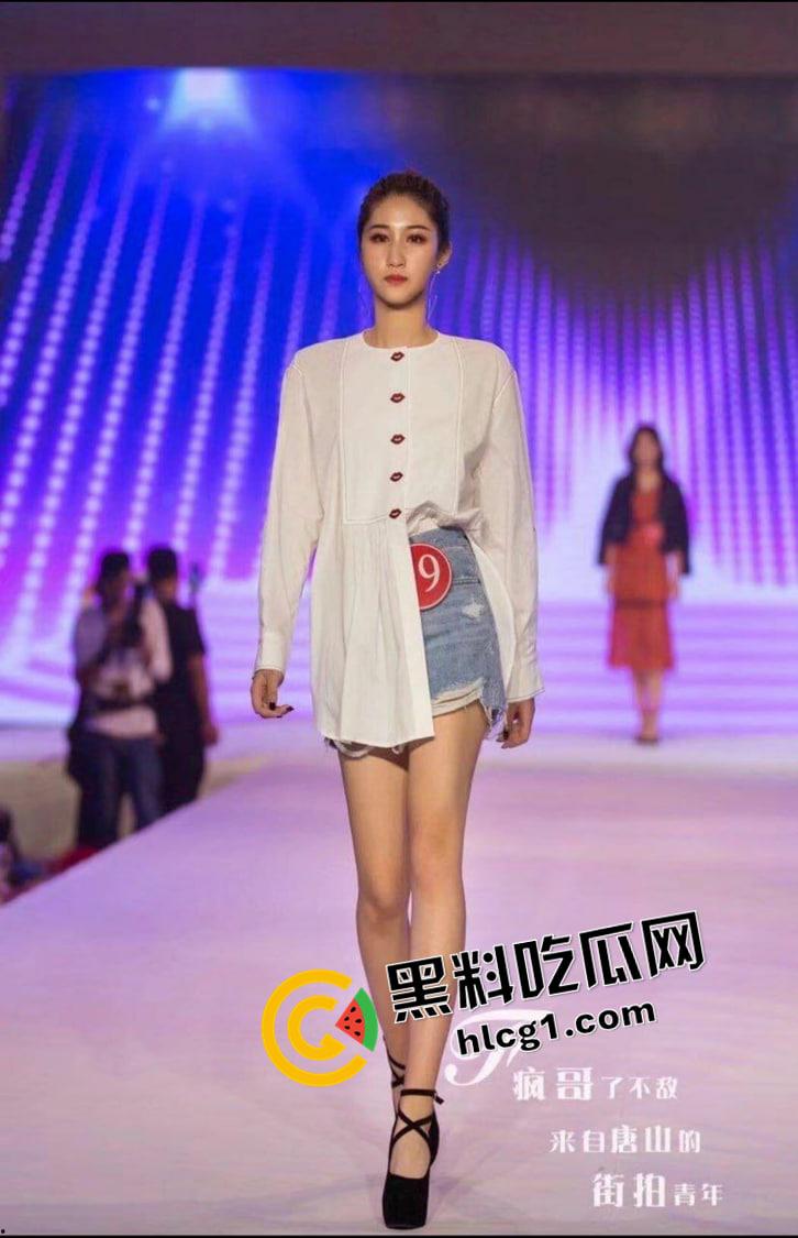 唐山模特选秀被潜规则 嫩妹长腿模特被大佬无套内射 一脸不情愿地吃屌  大佬第一视角视频流出-1