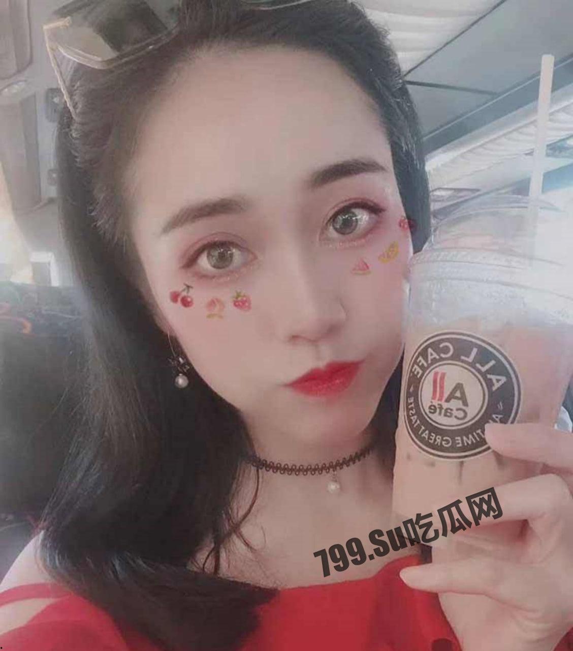 【高端泄密】客户就是上帝 南方售楼小姐 赵一蕊 与 胡子哥 自拍啪啪视频流出-1