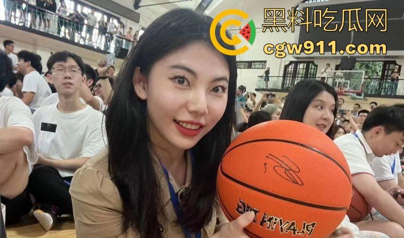 中国地质大学篮球拉拉队长【李怀楠】性爱视频曝光，御姐女神深喉口爆，花式做爱技巧娴熟，画面香艳火辣！-4